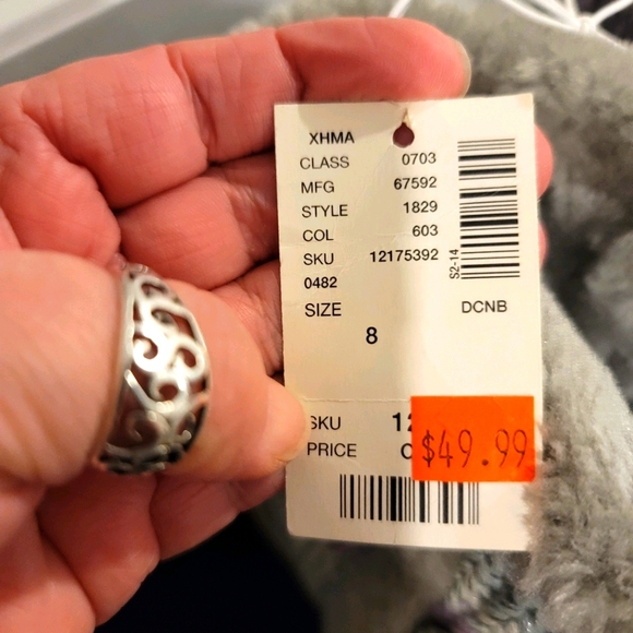 Anyone need winter boots now!! - Picture 4 of 4